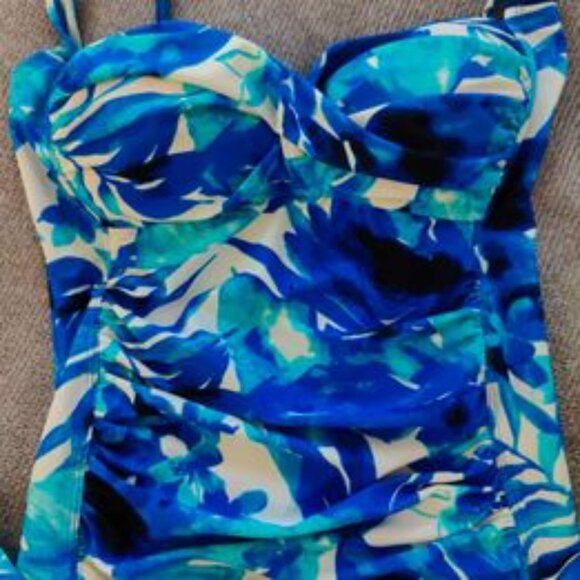 Two-piece Tankini Size 10 New - Picture 2 of 3